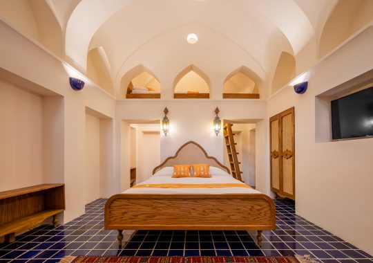 Tahmineh bedroom