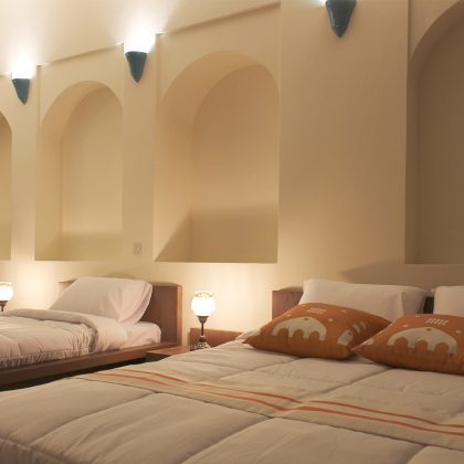 Kashvad Table Lamp